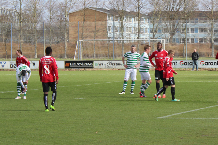 Al. Stankov (wearing white wristband) during the game
