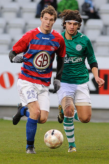 Årets fighter forlænger